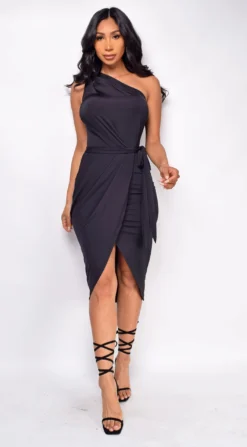 Celyn Black One Shoulder Dress